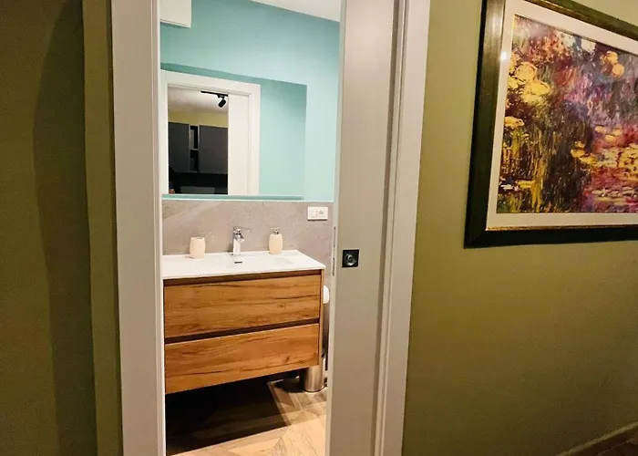 57 Apartment *